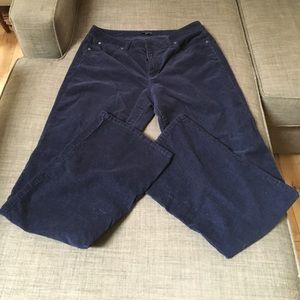 🌸Talbots's Navy Blue Curvy Corduroy Pants🌺